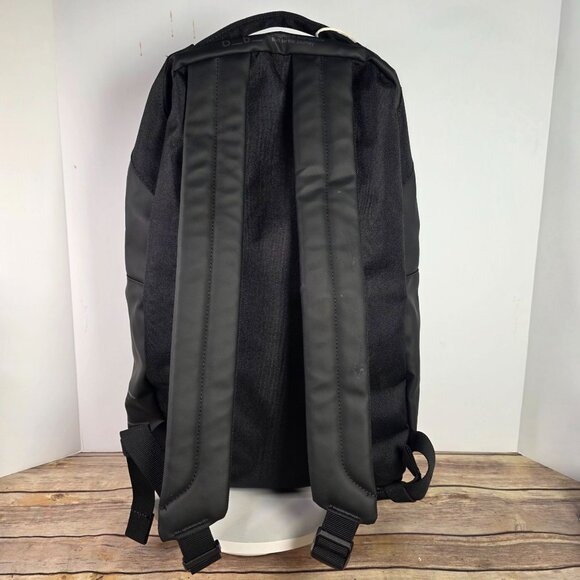 Db Scandinavian Essential 25L Backpack Black Out Travel & Urban Use - Picture 5 of 15